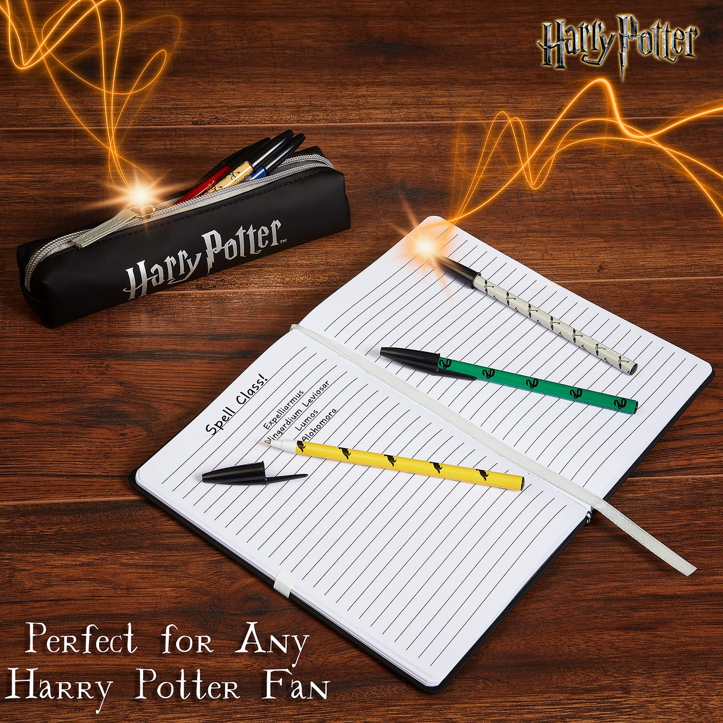 Harry Potter Set Cancelleria Kit di Cartoleria con Agenda A5 Astuccio e Set Penne Gadget Originale (Nero)
