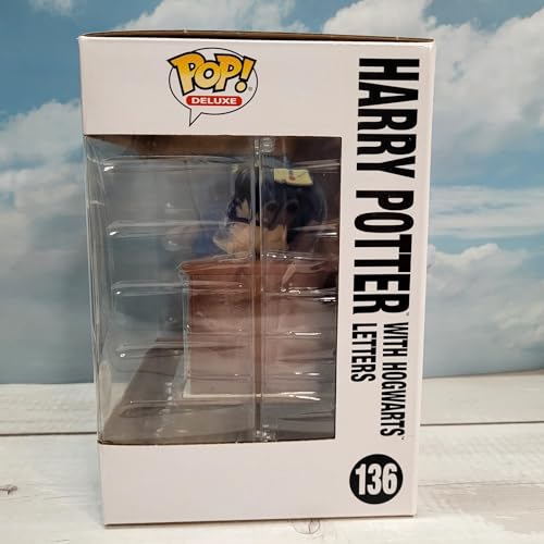 Funko Pop! Harry Potter with Hogwarts Letters Exclusive 136