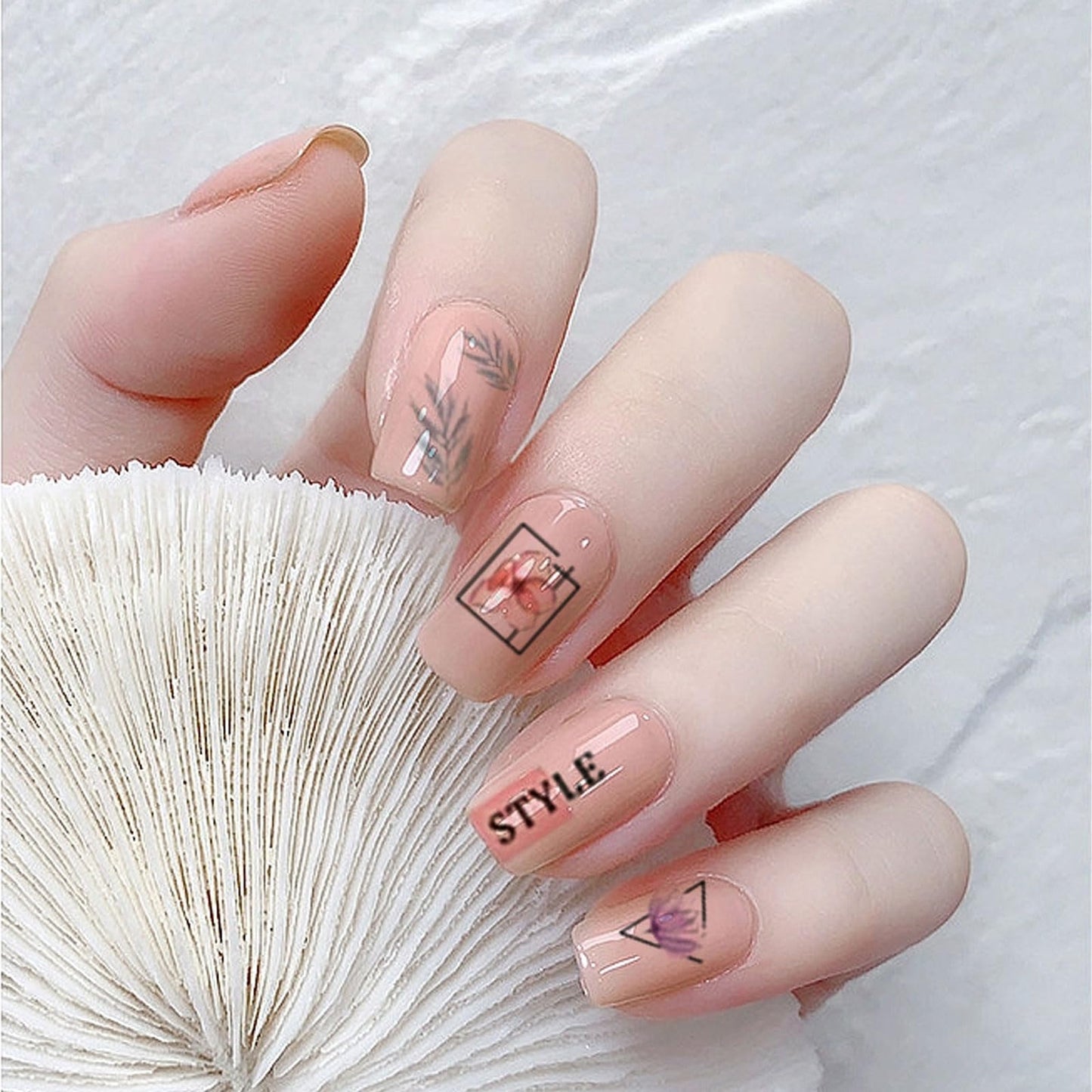 Ruzister® 12 pezzi Geometria Linea Fiore Foglia Adesivi per nail art Adesivi per unghie con trasferimento d'acqua Graffiti Dipinti Adesivi colorati con cursore