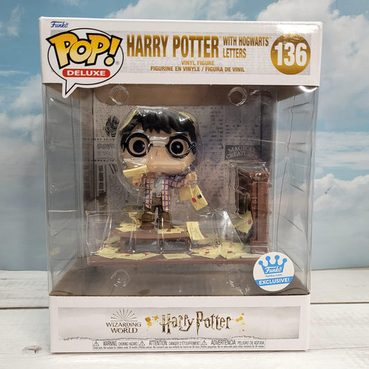 Funko Pop! Harry Potter with Hogwarts Letters Exclusive 136